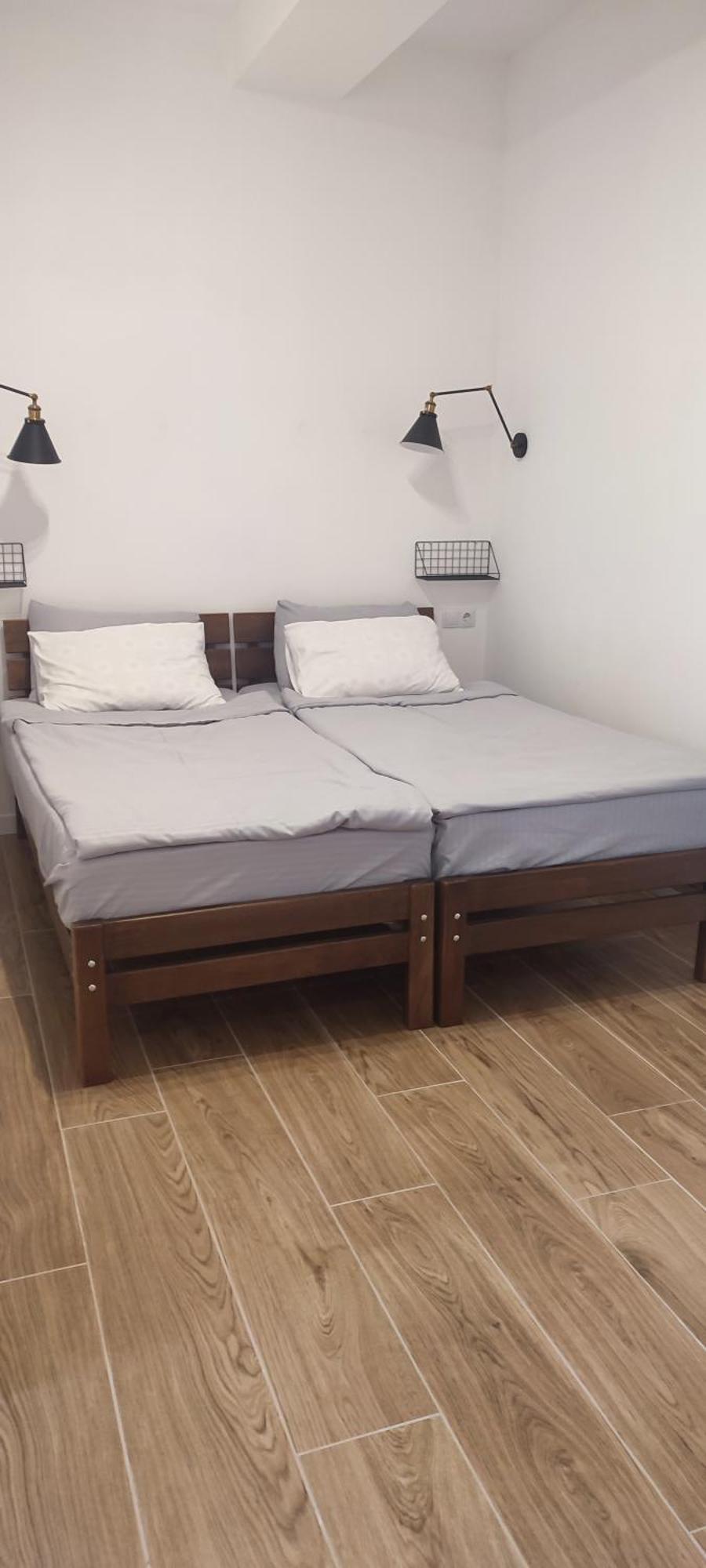 Romanticatbilisi Exteriör bild